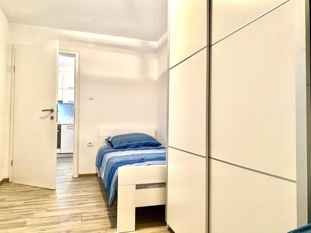 Guesthouse L&K Brinje エクステリア 写真